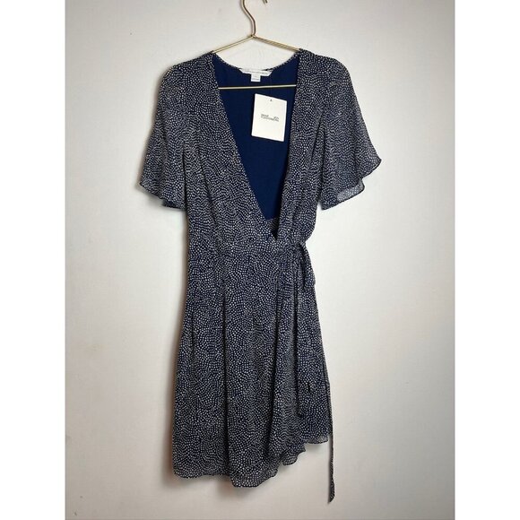 NWT Diane Von Furstenberg blue/white polka dot wrap dress  size 4 - Picture 1 of 8